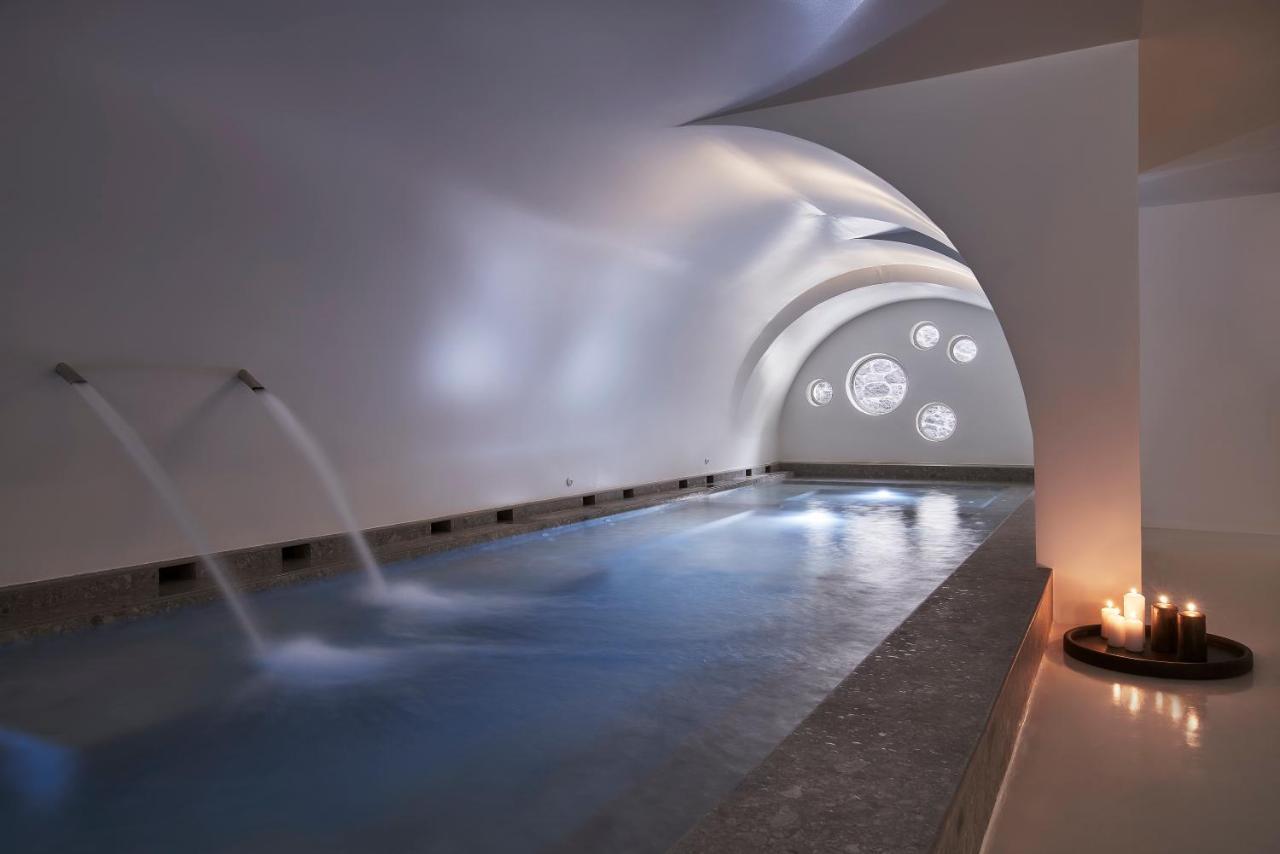 Orama Hotel & Spa ثيرا المظهر الخارجي الصورة The spa at The Dorchester