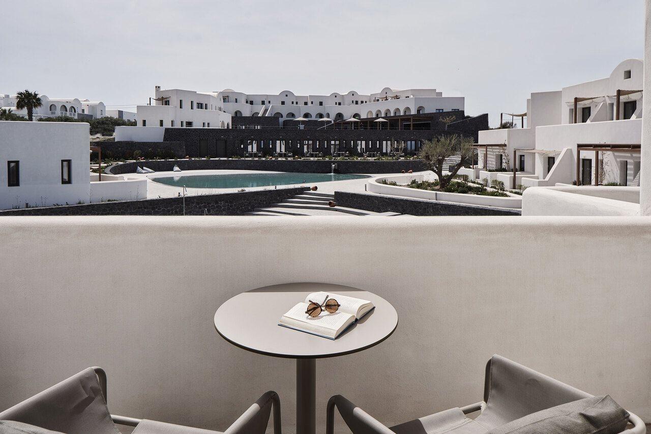 Orama Hotel & Spa ثيرا المظهر الخارجي الصورة The Hotel's Pool